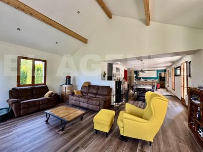 Maison - 157 m² - 7 pièces
