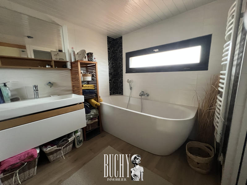 Maison - 190 m² - 6 pièces