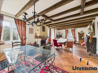 Maison - 194 m² - 7 pièces