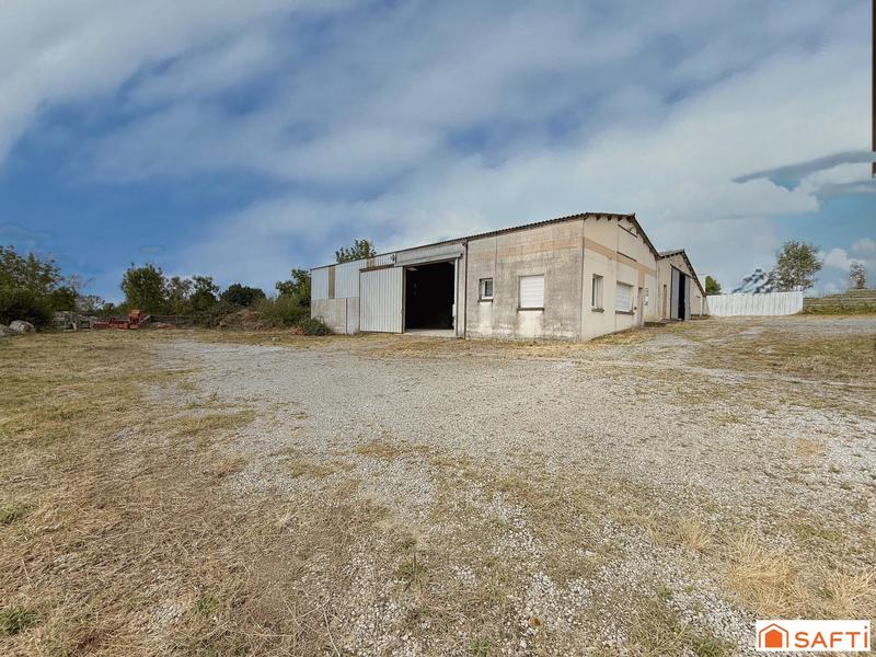 Local commercial - 496 m² - 7 pièces