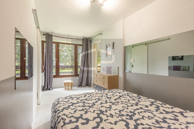 Appartement ancien - 85 m² - 4 pièces