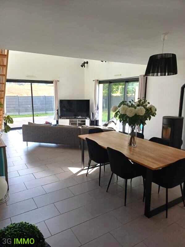 Maison - 157 m² - 5 pièces