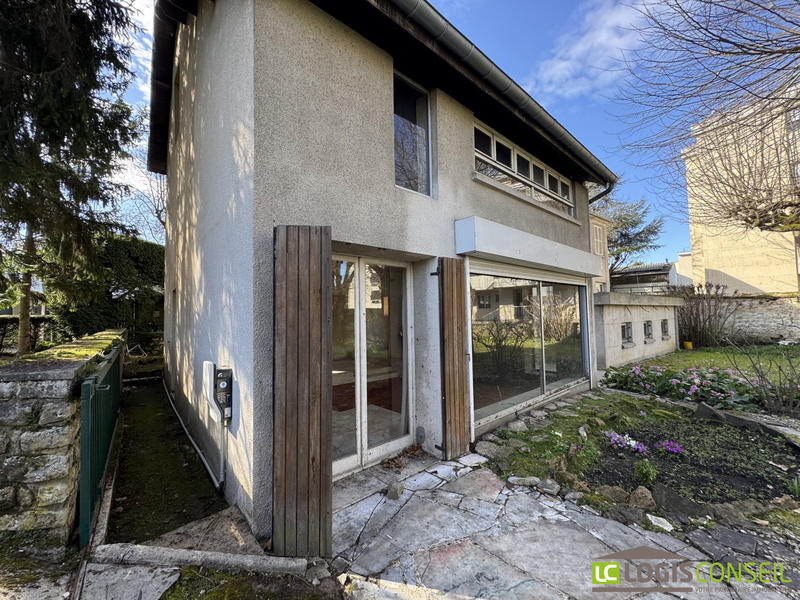 Villa - 222 m² - 7 pièces