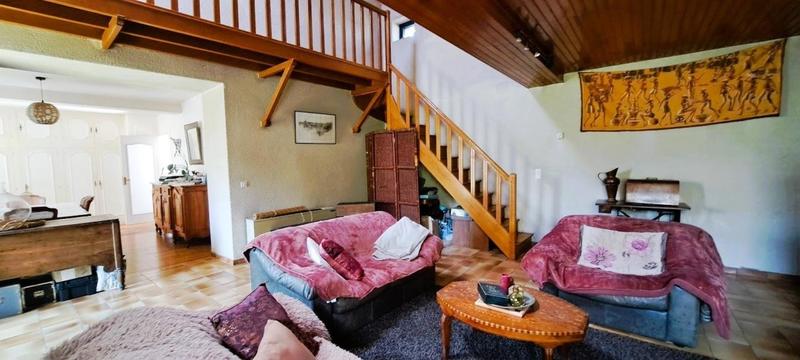 Maison - 142 m² - 5 pièces