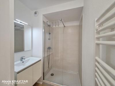 Studio - 25 m² - 1 pièce