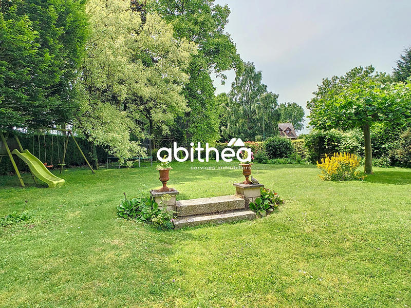 Maison - 252 m² - 10 pièces