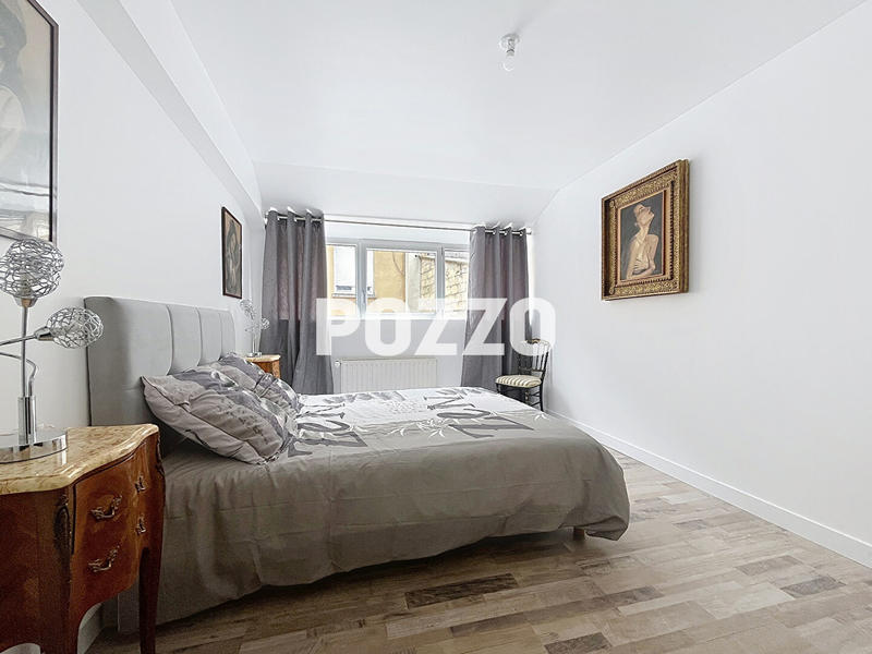 Immeuble - 8 pièces