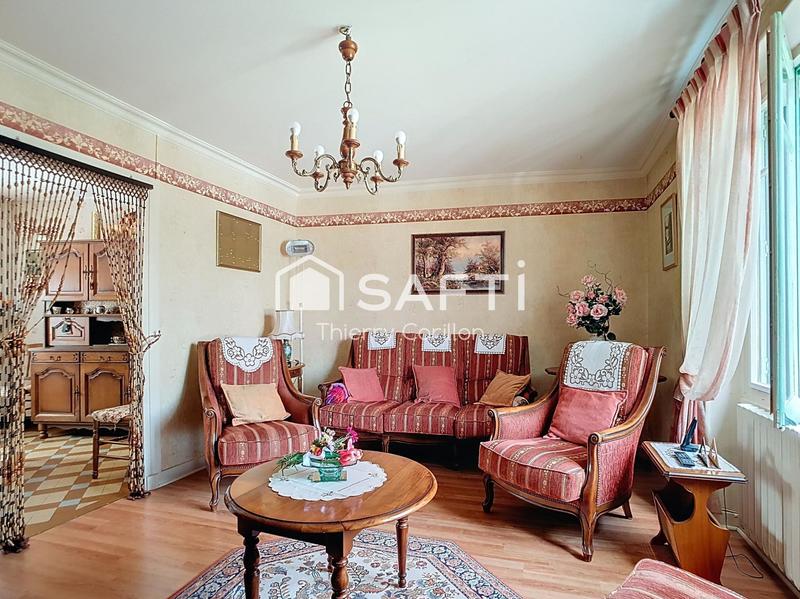 Maison - 99 m² - 6 pièces