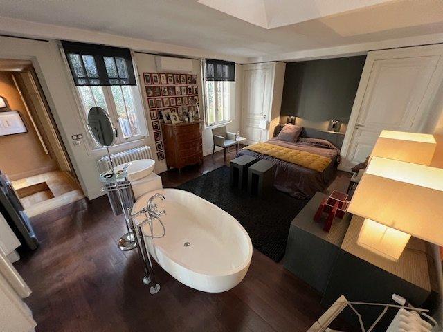 Maison - 232 m² - 6 pièces