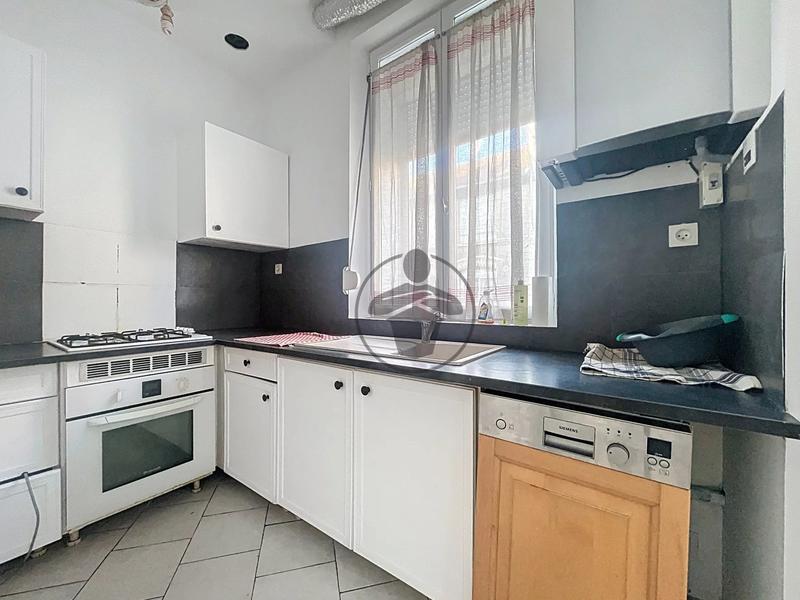 Maison - 77 m² - 5 pièces