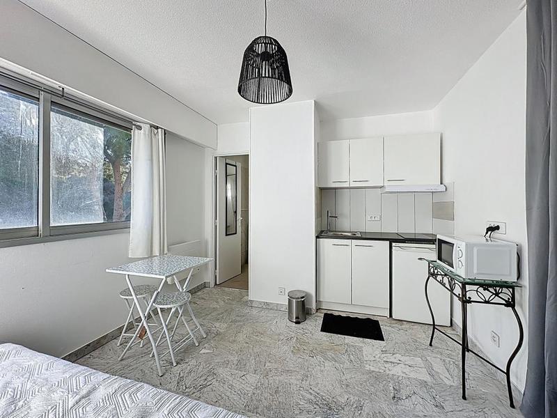 Studio - 16 m² - 1 pièce