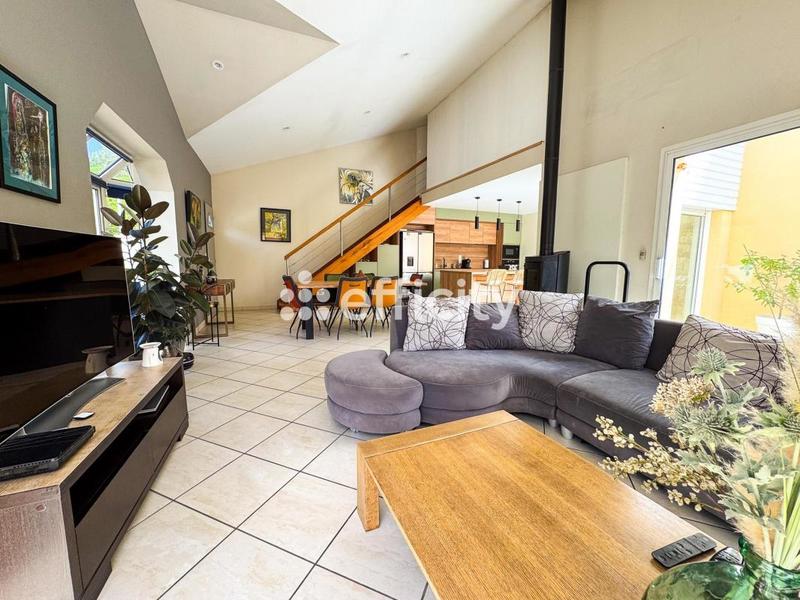 Maison - 120 m² - 4 pièces