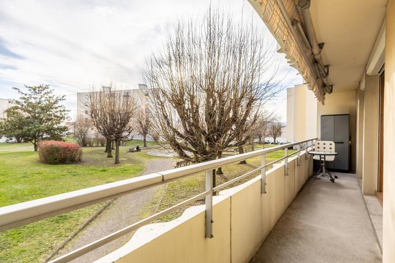 Appartement - 94 m² - 4 pièces