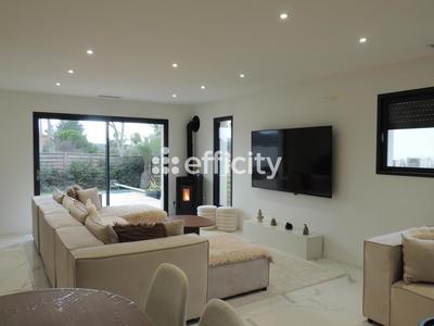 Maison - 128 m² - 4 pièces