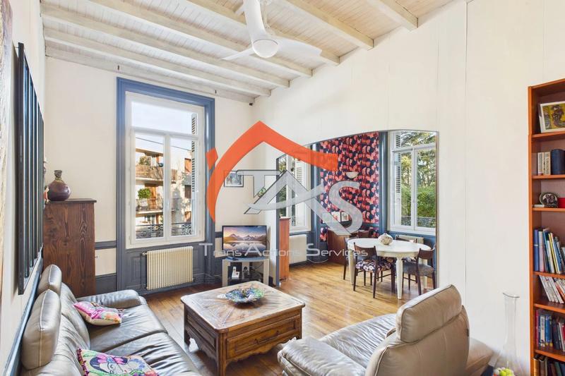 Appartement - 125 m² - 5 pièces