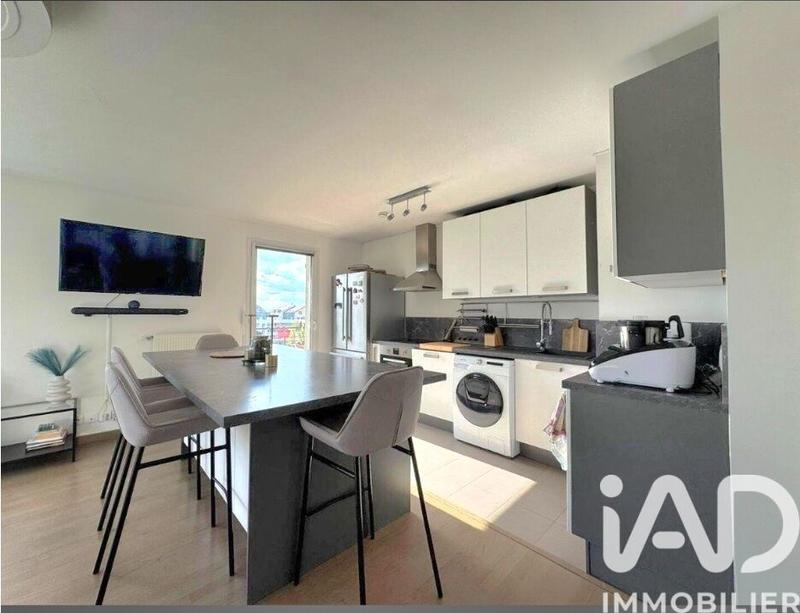 Appartement - 99 m² - 5 pièces