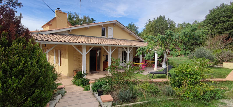 Maison - 170 m² - 6 pièces