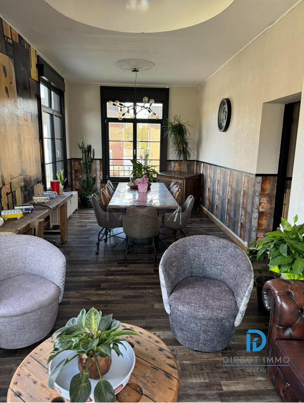 Maison - 340 m² - 10 pièces