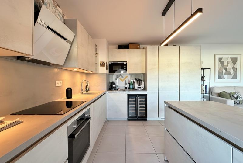 Appartement - 89 m² - 4 pièces