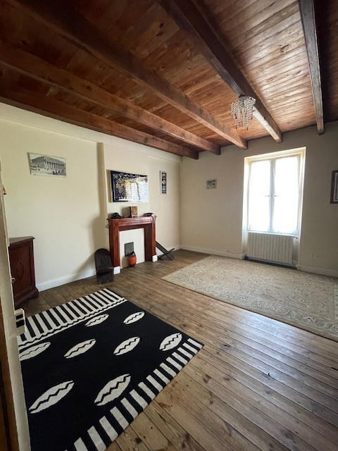 Maison de village - 153 m² - 7 pièces