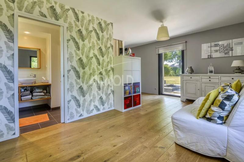 Maison - 186 m² - 7 pièces