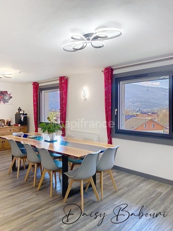 Appartement - 105 m² - 3 pièces