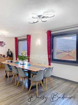 Appartement - 105 m² - 3 pièces