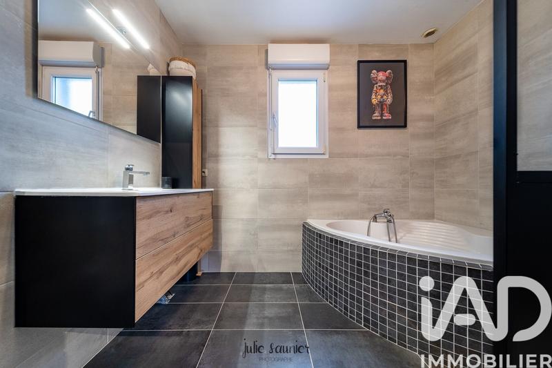 Maison - 145 m² - 7 pièces