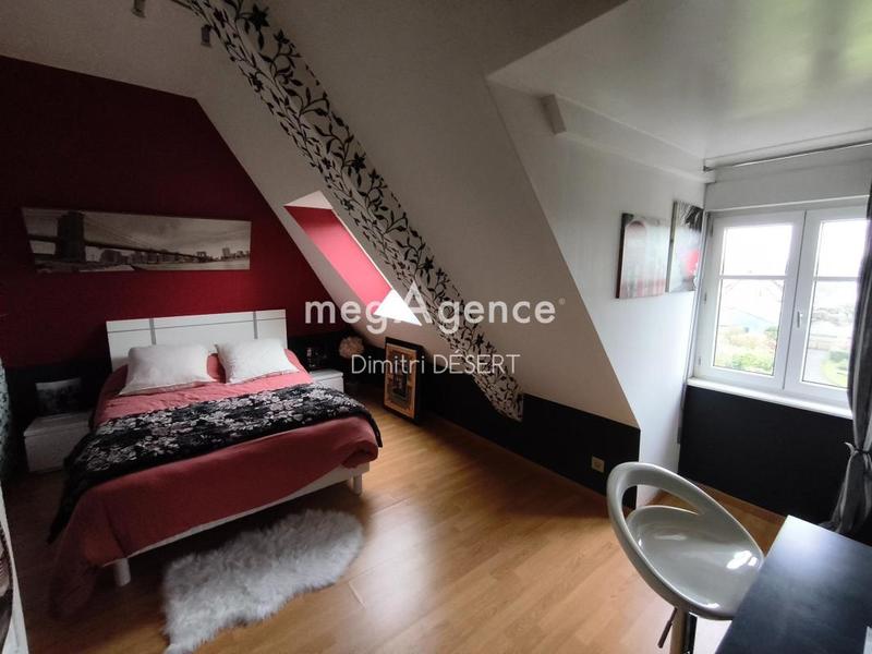 Maison - 193 m² - 10 pièces