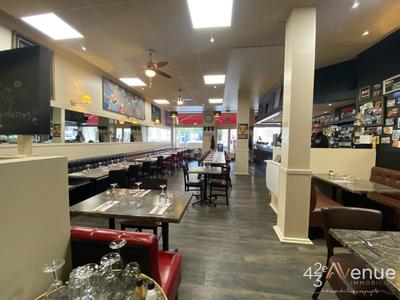 Fonds de commerce - Local commercial - 140 m²