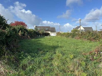 Terrain constructible - 1 560 m²