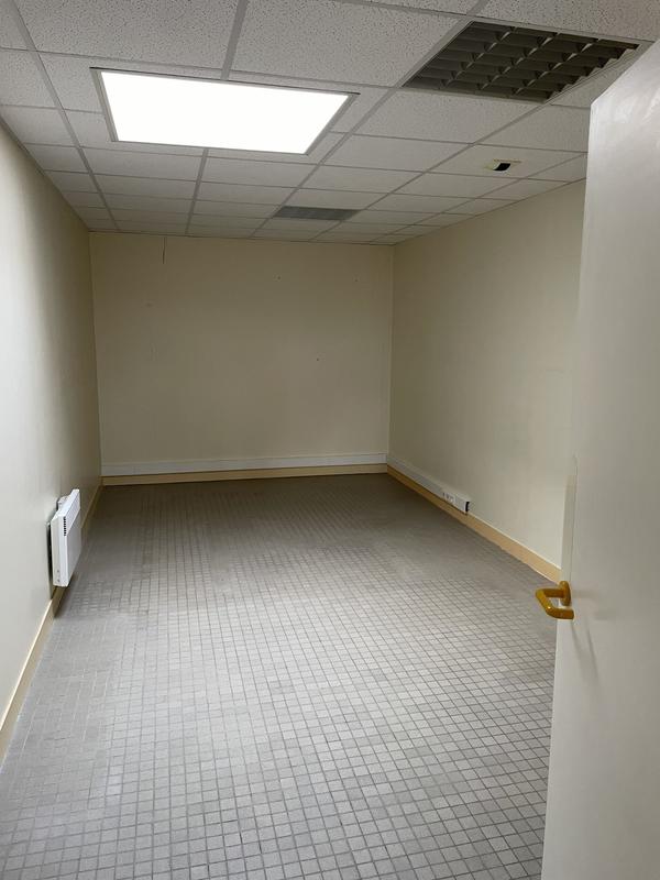 Bureau - 284 m²