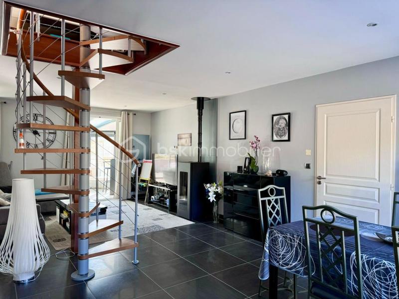 Maison - 148 m² - 6 pièces