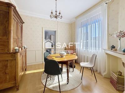 Maison de ville - 150 m² - 9 pièces