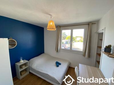 Chambre - 10 m² - 1 pièce