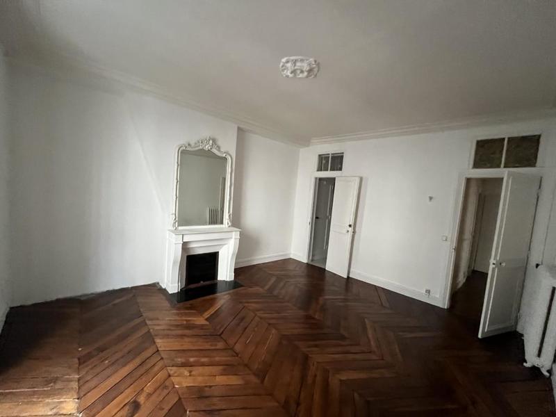 Appartement - 100 m² - 4 pièces