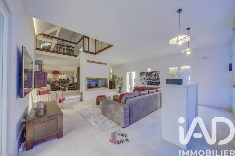 Maison de maîtres - 294 m² - 8 pièces