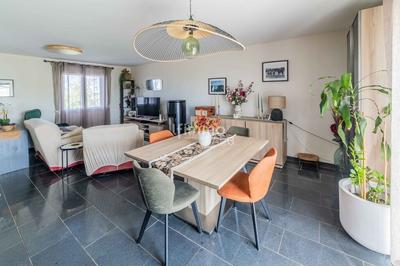 Maison - 106 m² - 5 pièces