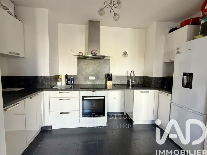 Appartement - 60 m² - 3 pièces