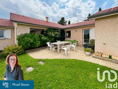 Maison - 208 m² - 8 pièces