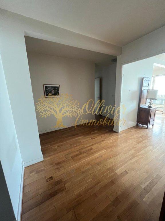 Appartement - 95 m² - 4 pièces