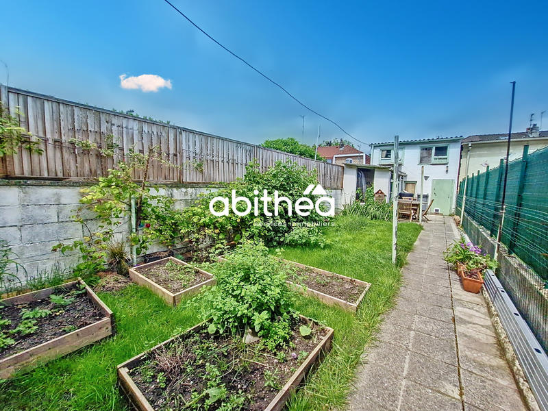 Maison - 85 m² - 5 pièces