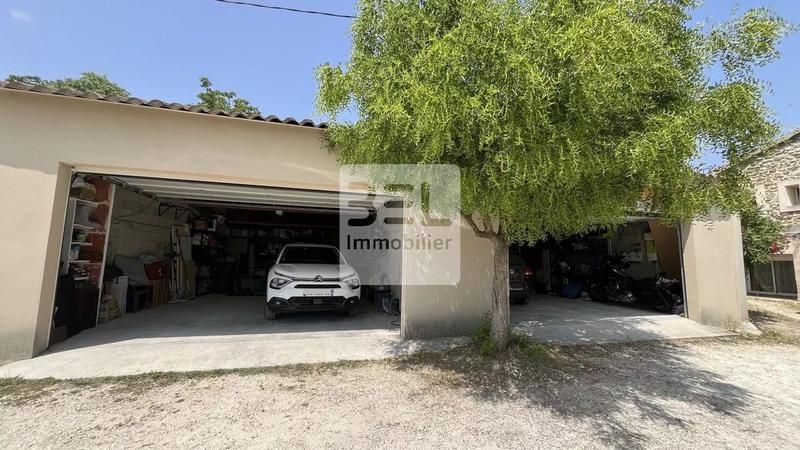 Corps de ferme - 212 m² - 11 pièces