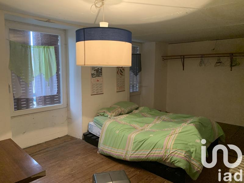 Maison - 228 m² - 8 pièces