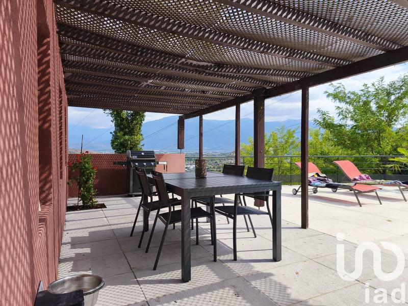 Maison - 199 m² - 6 pièces