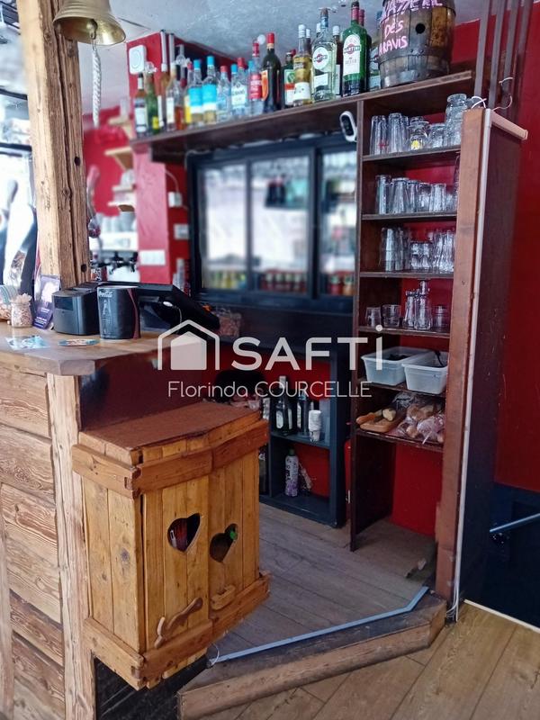 Local commercial - 84 m² - 3 pièces