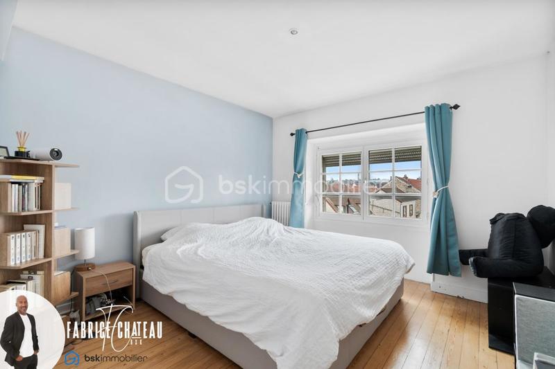 Maison - 200 m² - 8 pièces