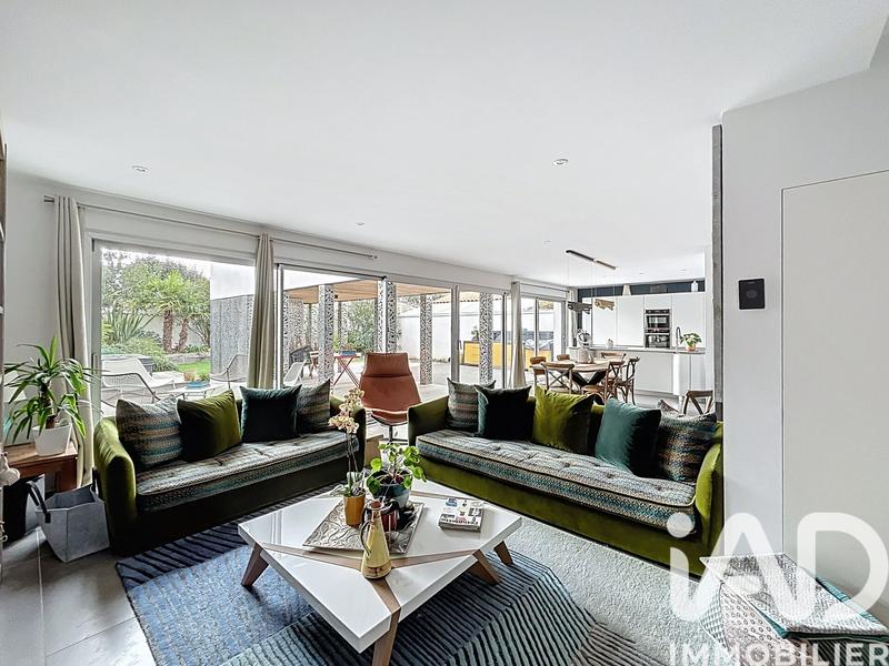 Maison de maîtres - 151 m² - 5 pièces