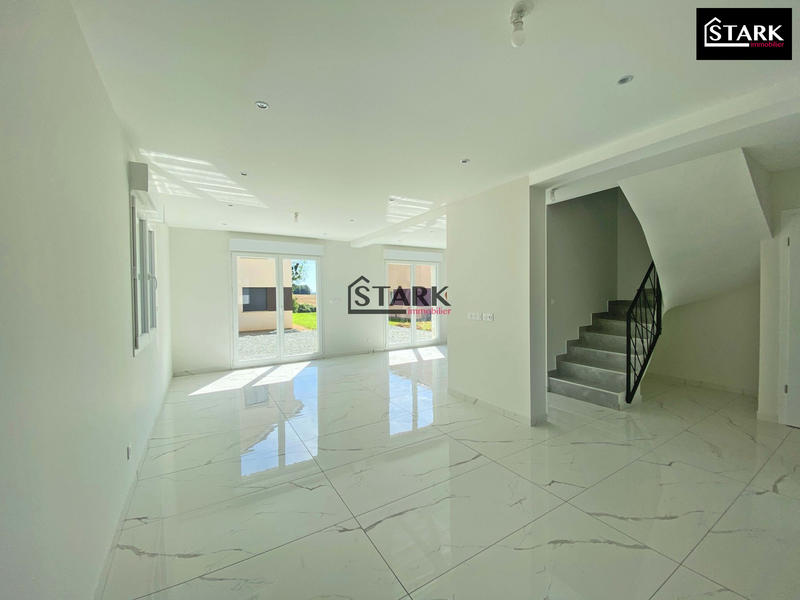 Maison - 100 m² - 5 pièces