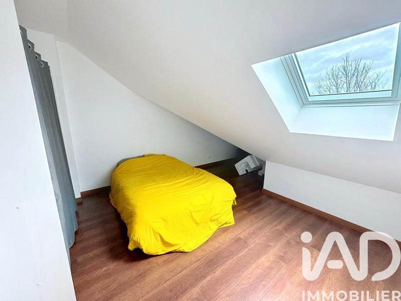 Maison - 122 m² - 7 pièces